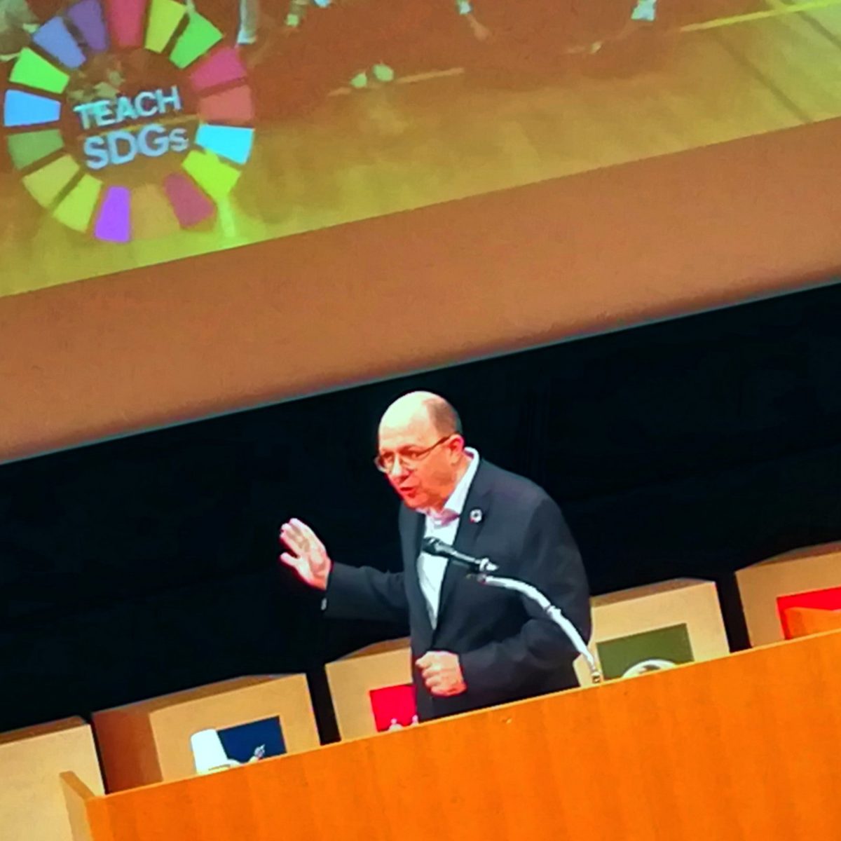 国連SDGsの取組み、自治体でも始まる 基調講演トーマス・ガス国連事務次長