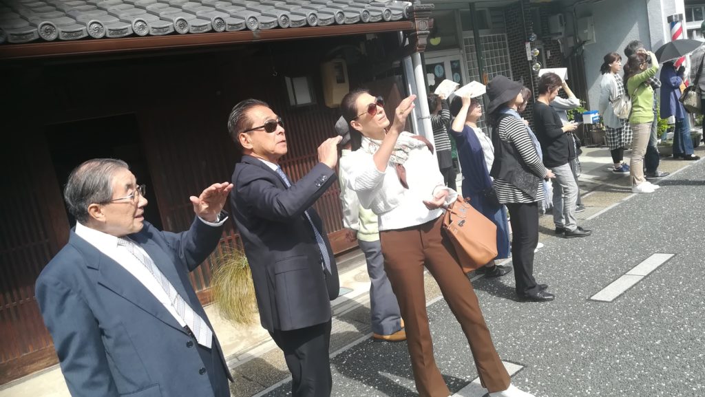 杉原伸生 さん と奥様のエシンさん 旧美濃町で  2018年10月14日