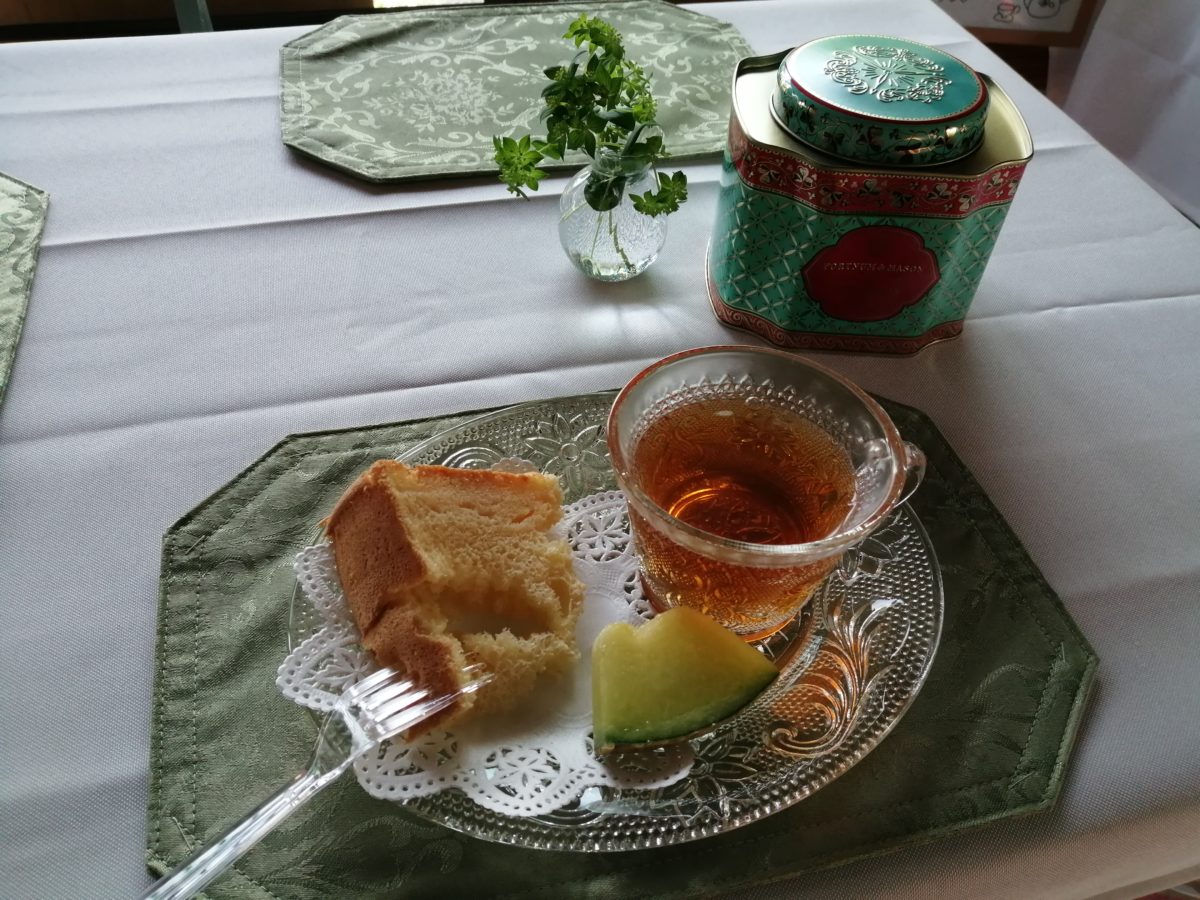 【Fortnum & Maison】　フォートナム＆メイソン/Afternoon Blend Loose Leaf Tea Decorative Caddy 境内で紅茶とシフォンケーキ 第12回一人茶会 八橋 在原寺へ 5月5日, 2022年