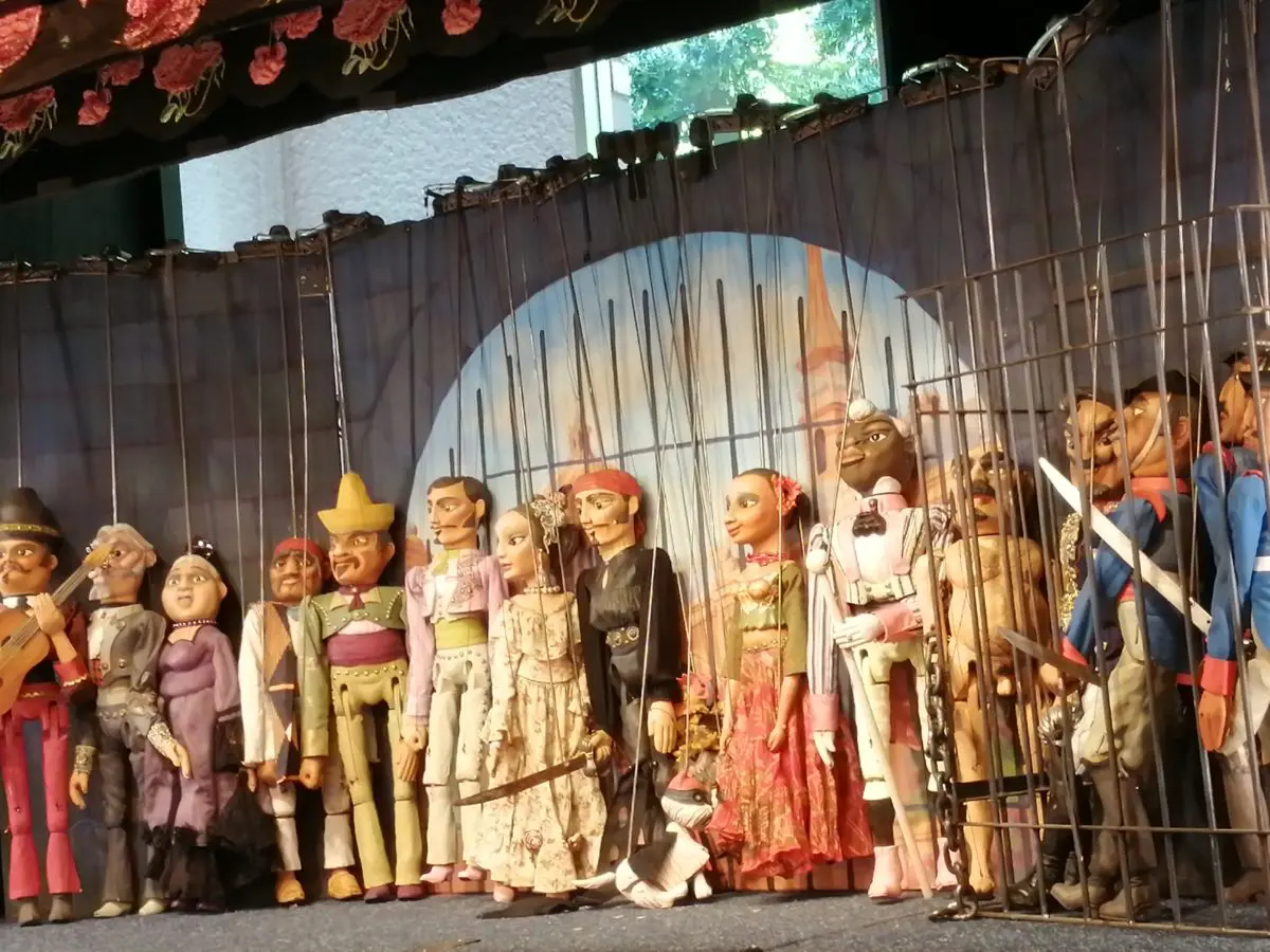 快傑ゾロの登場人物である、個性豊かな操り人形たち。