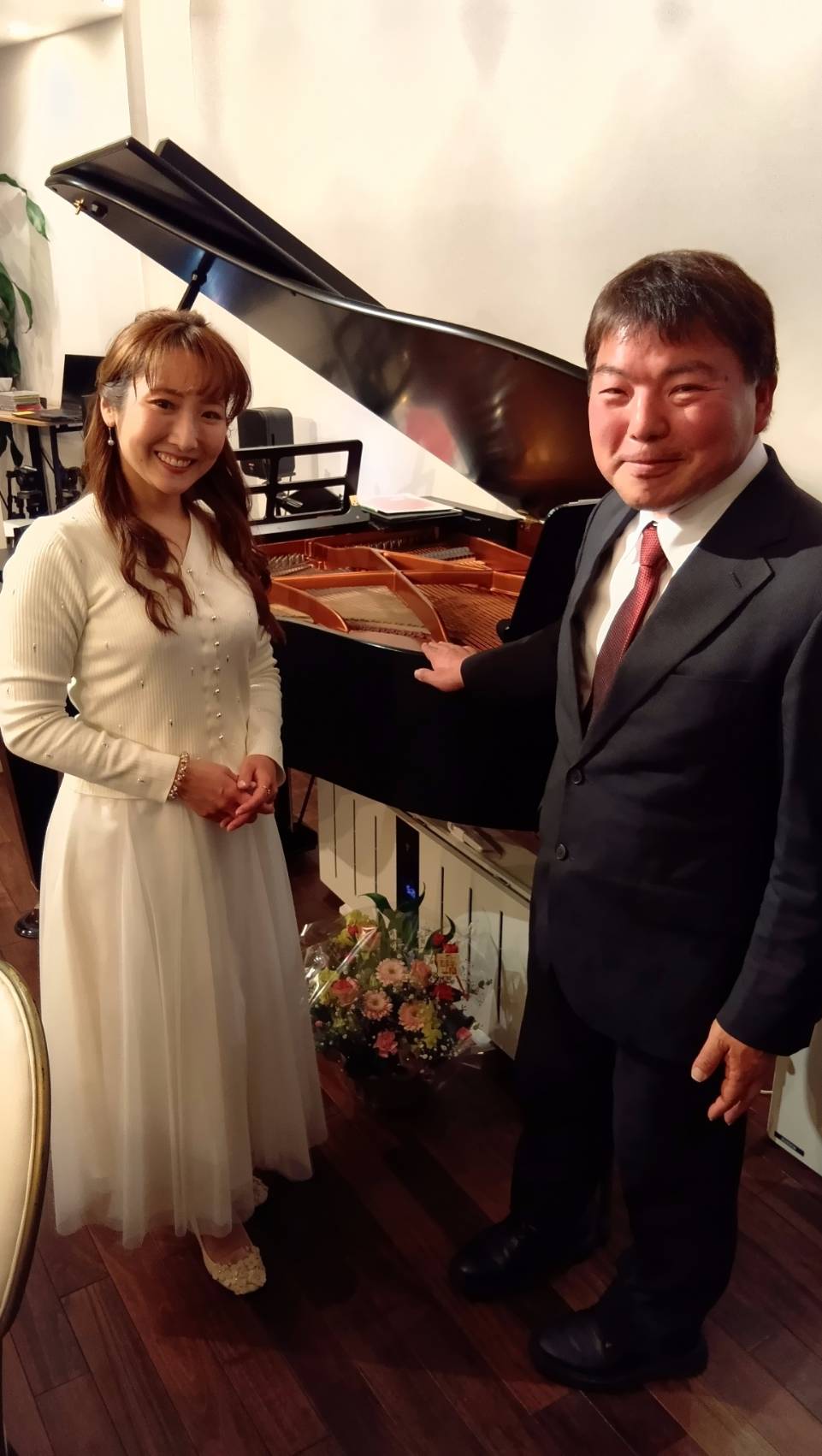 ソプラノ辰巳真理恵さんと過ごす「冬の調べ」 10の至福の時間 5 辰巳真理恵さんと榊原平による記念写真