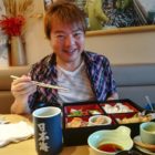 三島で昼食を食べる 榊原平